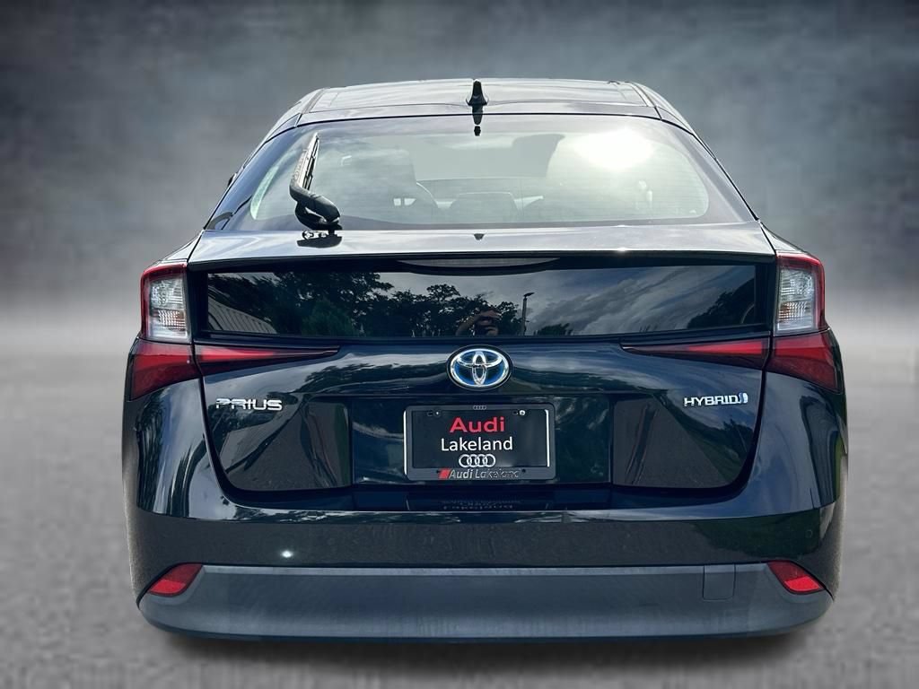 Used 2021 Toyota Prius LE FWD image 4