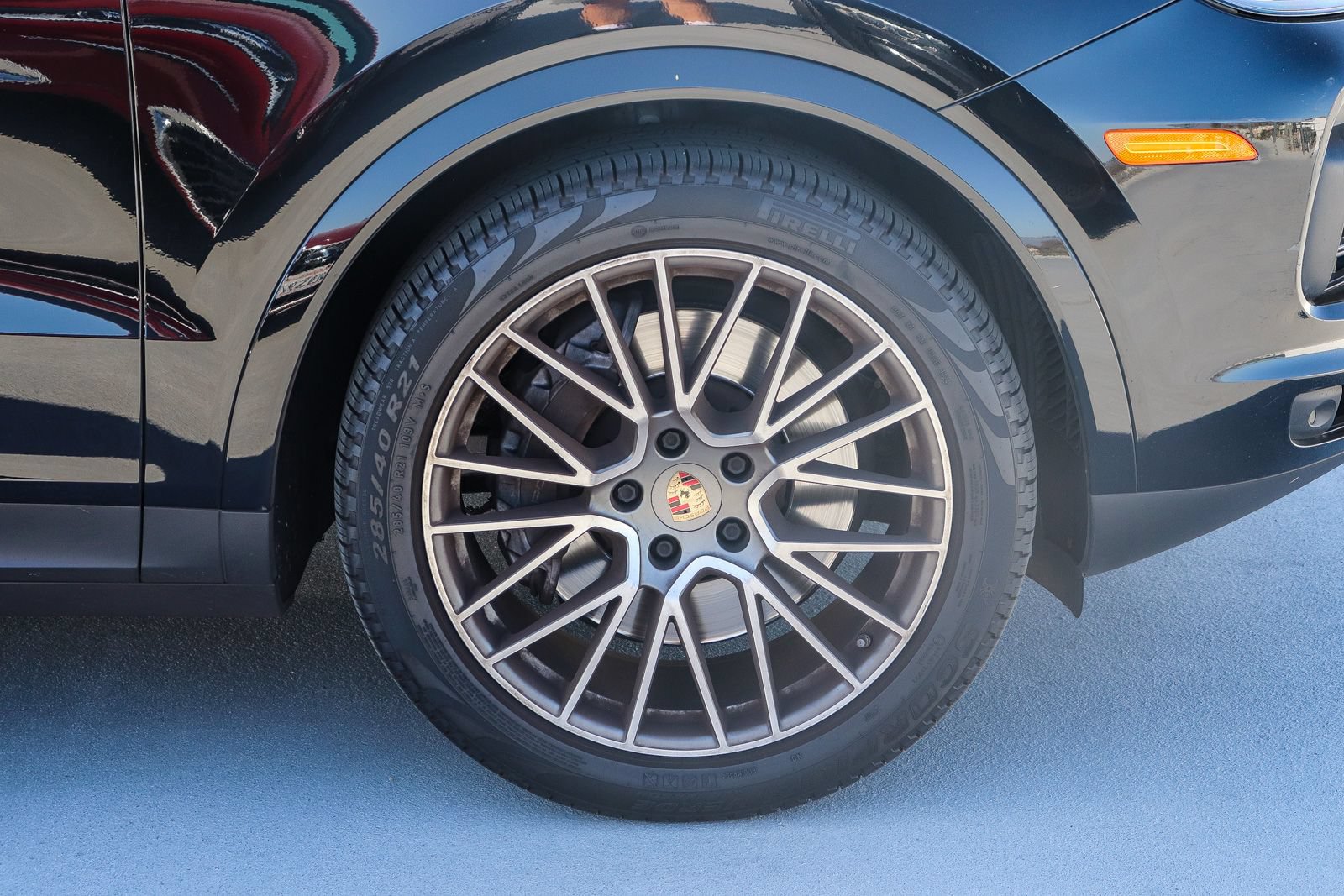 Used 2023 Porsche Cayenne AWD/4WD image 10