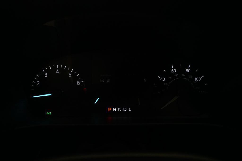 Used 2021 Ford Escape SE FWD image 2