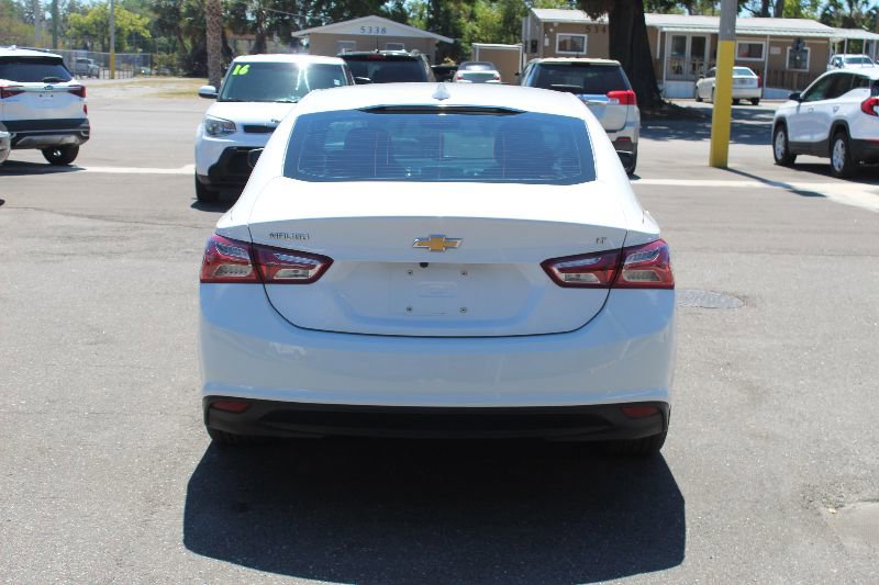 Used 2020 Chevrolet Malibu LT w/ Leather Package image 4