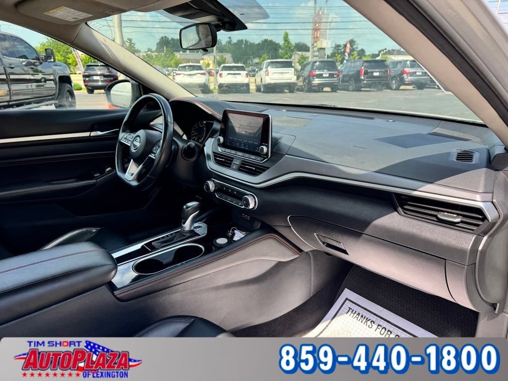 Used 2023 Nissan Altima 2.5 SR FWD image 41