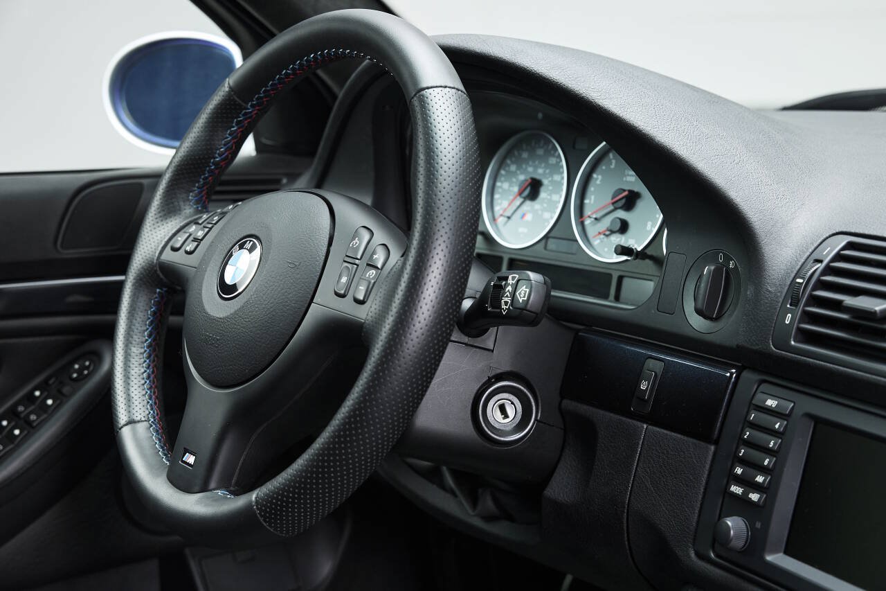 Used 2003 BMW M5 RWD image 68