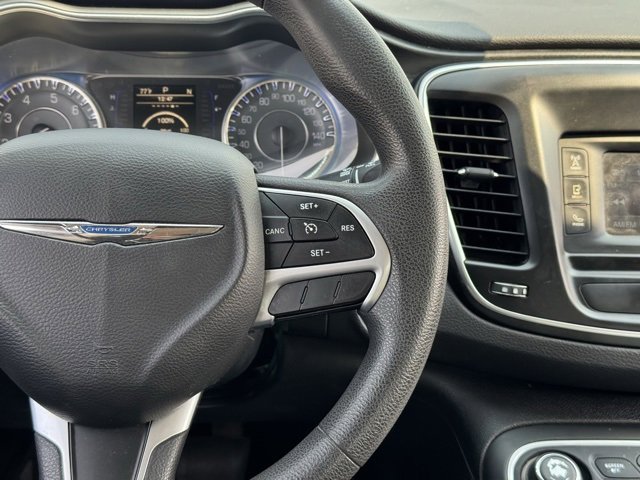 Used 2015 Chrysler 200 Limited image 15