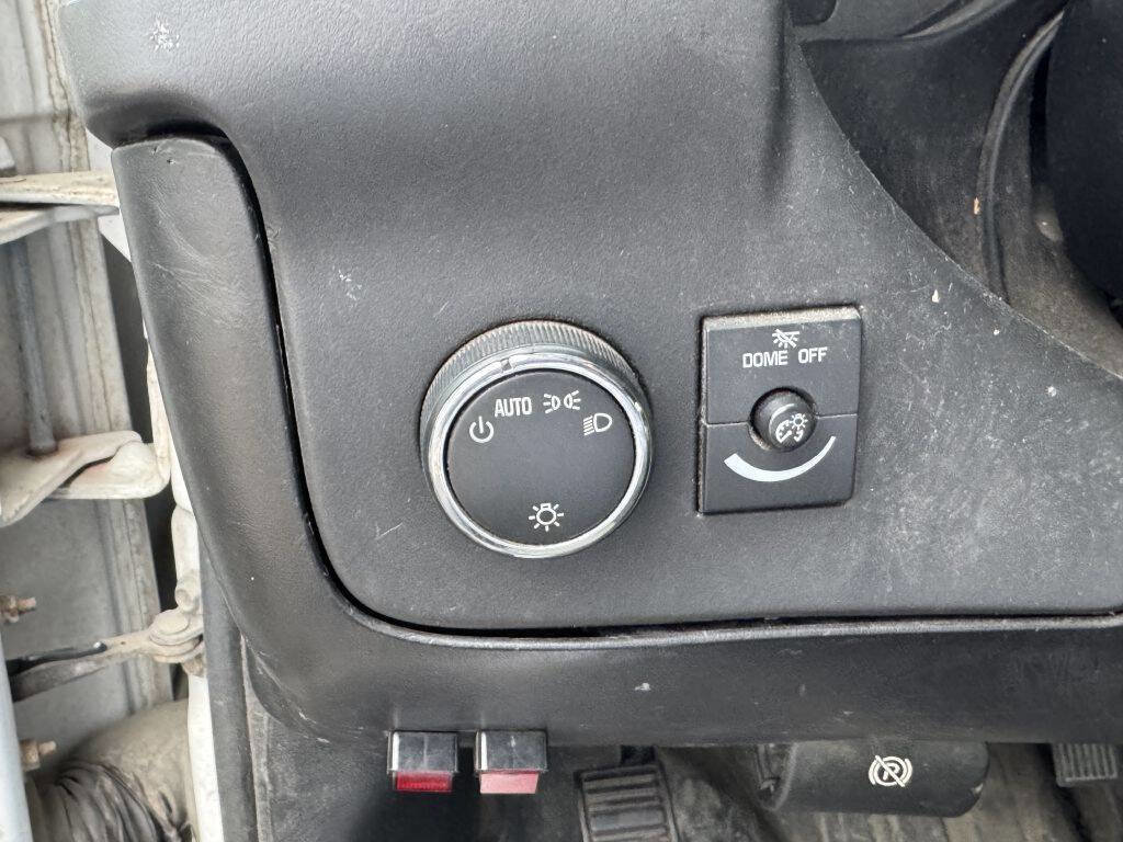 Used 2008 GMC Savana 3500 image 11