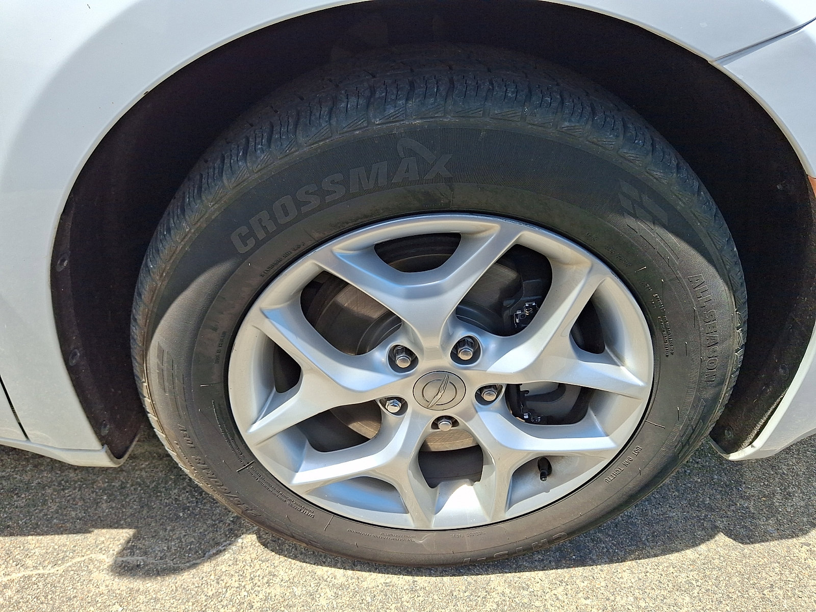 Used 2017 Chrysler Pacifica Touring-L Plus FWD image 10