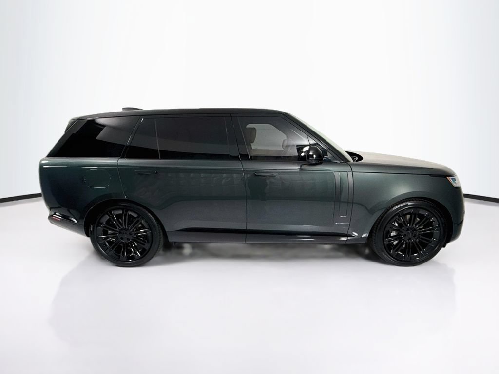 New 2026 Land Rover Range Rover Long Wheelbase SE AWD/4WD image 4
