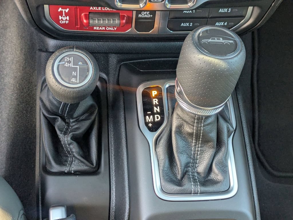 New 2026 Jeep Gladiator Mojave w/ Safety Group AWD/4WD image 20