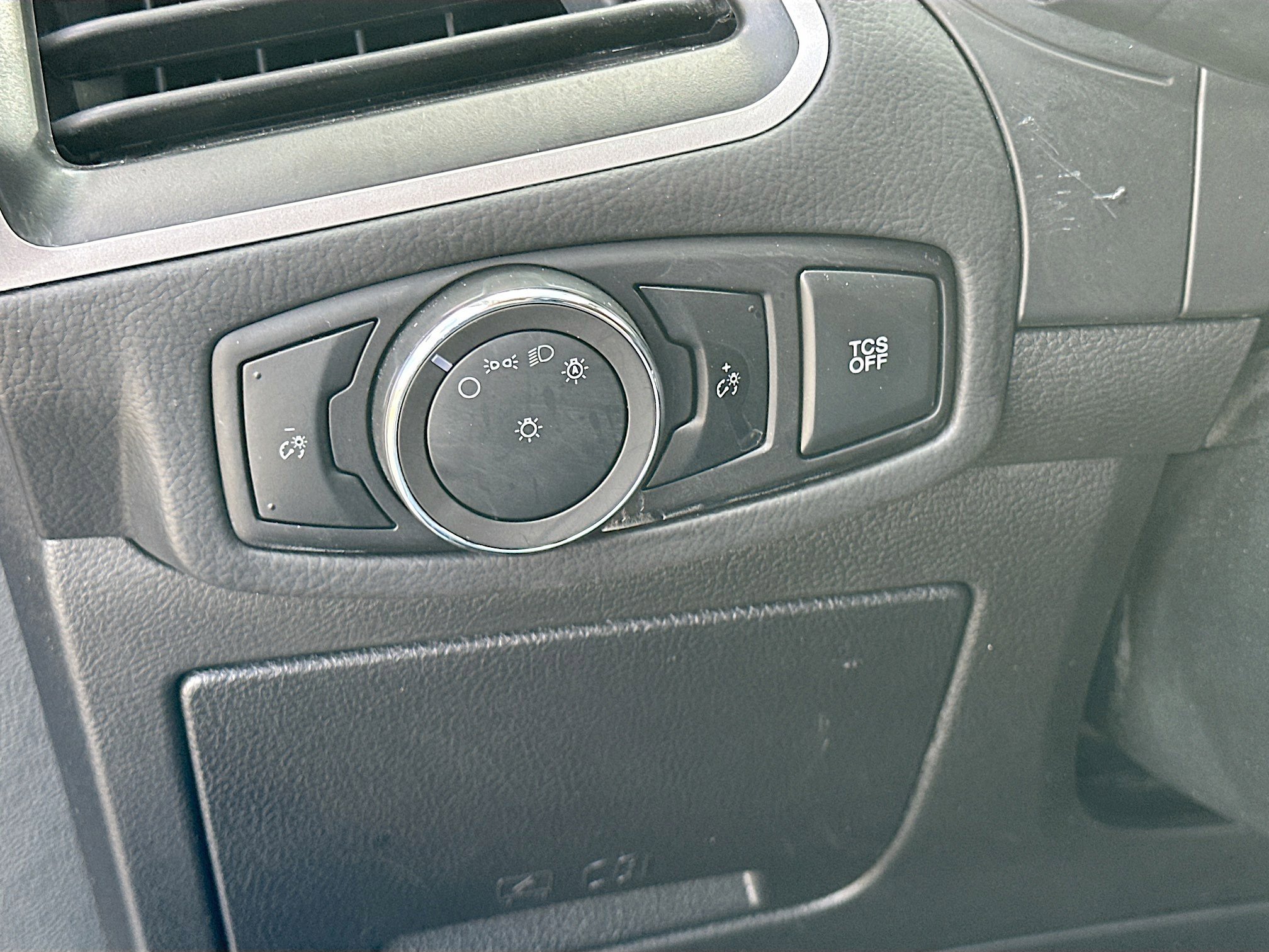 Certified 2024 Ford Edge SEL image 10