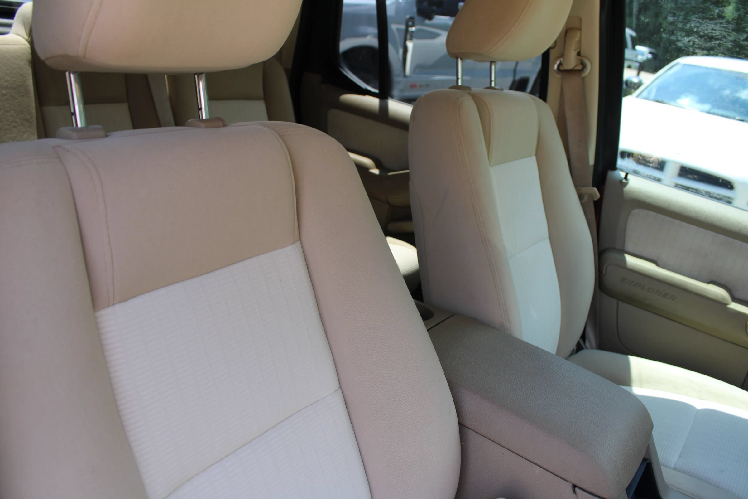Used 2010 Ford Explorer Sport Trac XLT RWD image 23