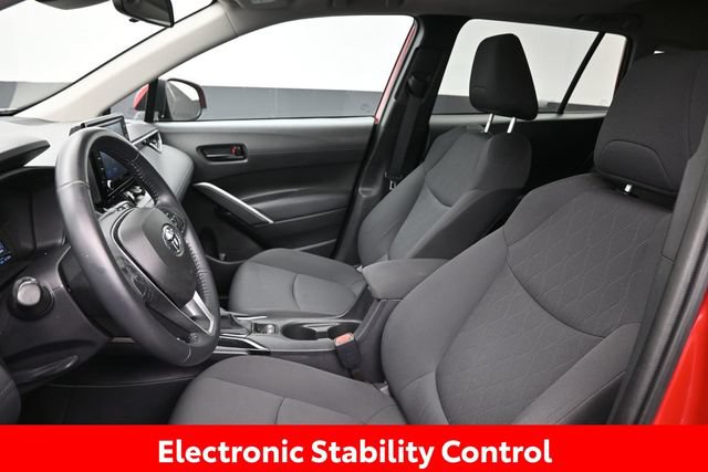 Certified 2022 Toyota Corolla Cross LE w/ Moonroof Package AWD/4WD image 14