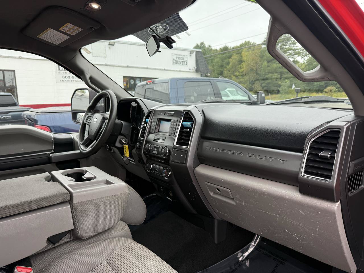 Used 2017 Ford F250 XLT w/ FX4 Off-Road Package AWD/4WD image 25
