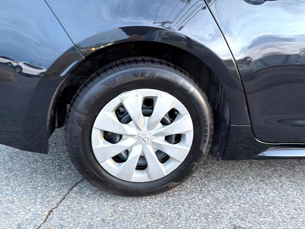 Used 2020 Toyota Corolla L w/ Phone Cable & Charge Package image 32