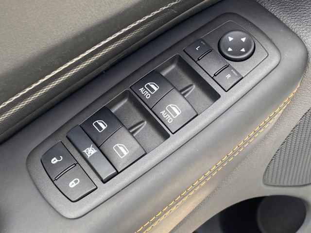 Used 2022 Dodge Durango R/T w/ Quick Order Package 22F AWD/4WD image 12