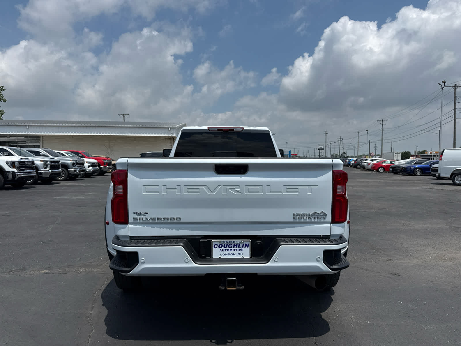 Certified 2026 Chevrolet Silverado 3500 High Country w/ High Country Premium Package AWD/4WD image 4