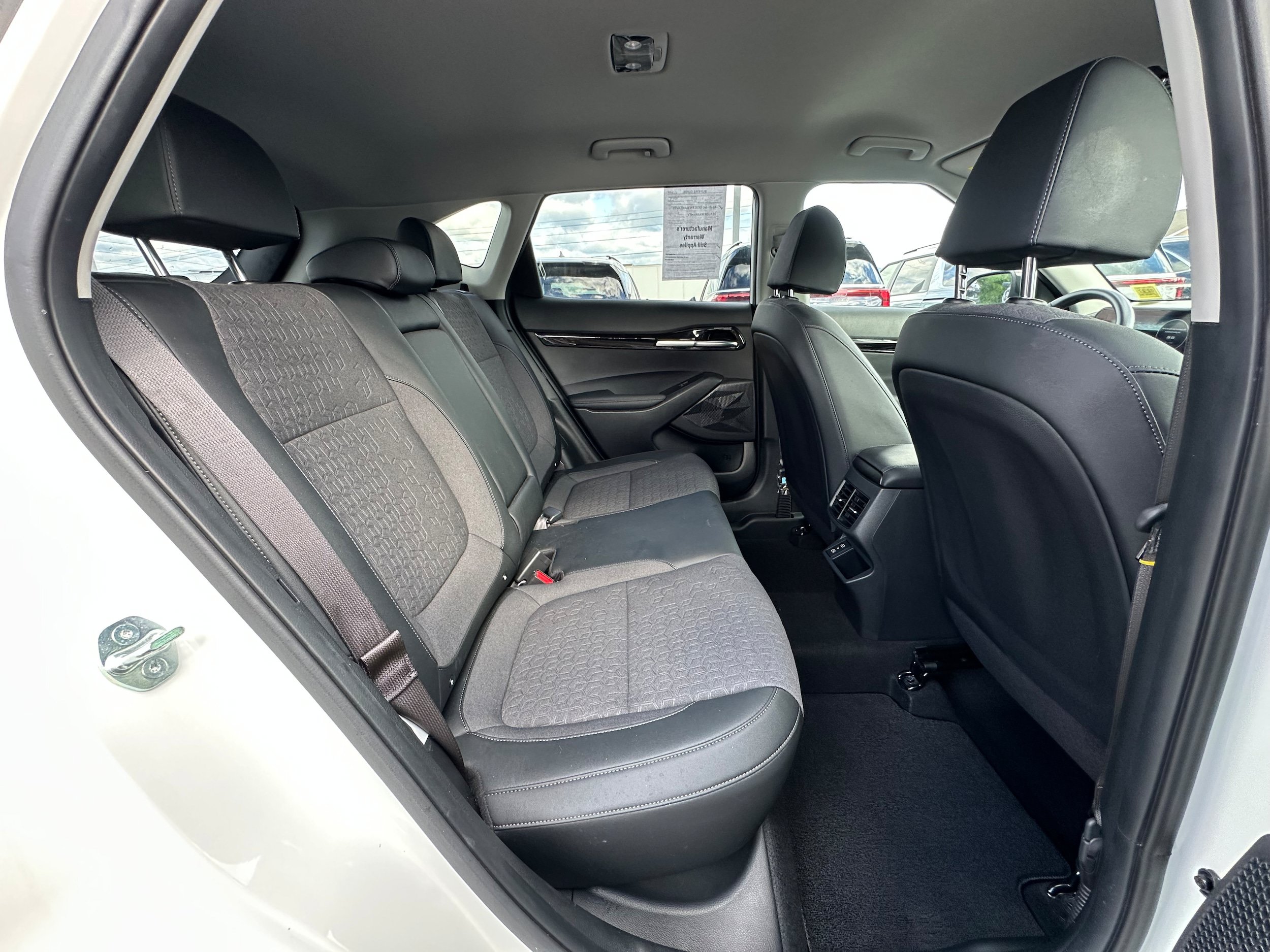 Used 2024 Kia Seltos S AWD/4WD image 12