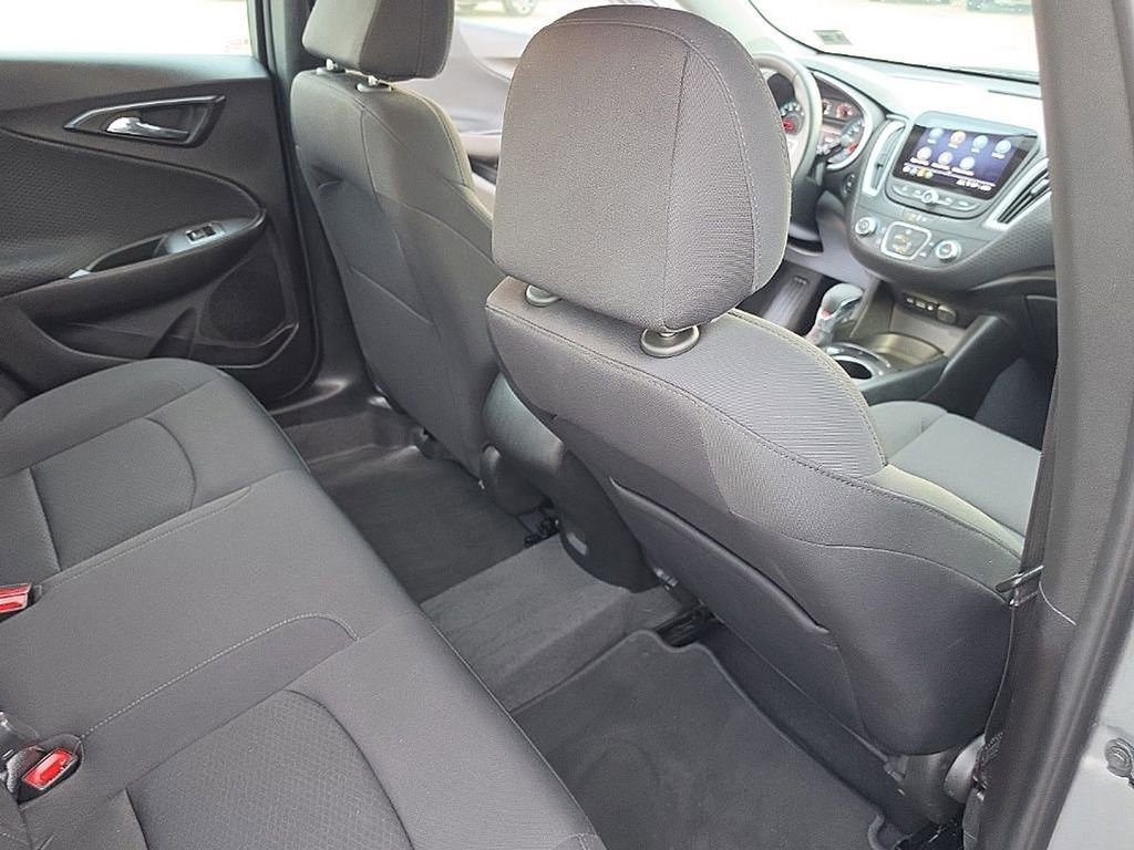 Used 2023 Chevrolet Malibu RS image 24