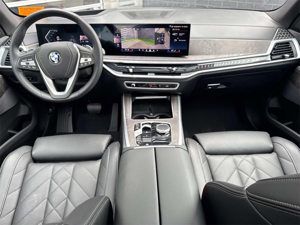 Used 2024 BMW X5 xDrive40i w/ Parking Assistance Package image 17