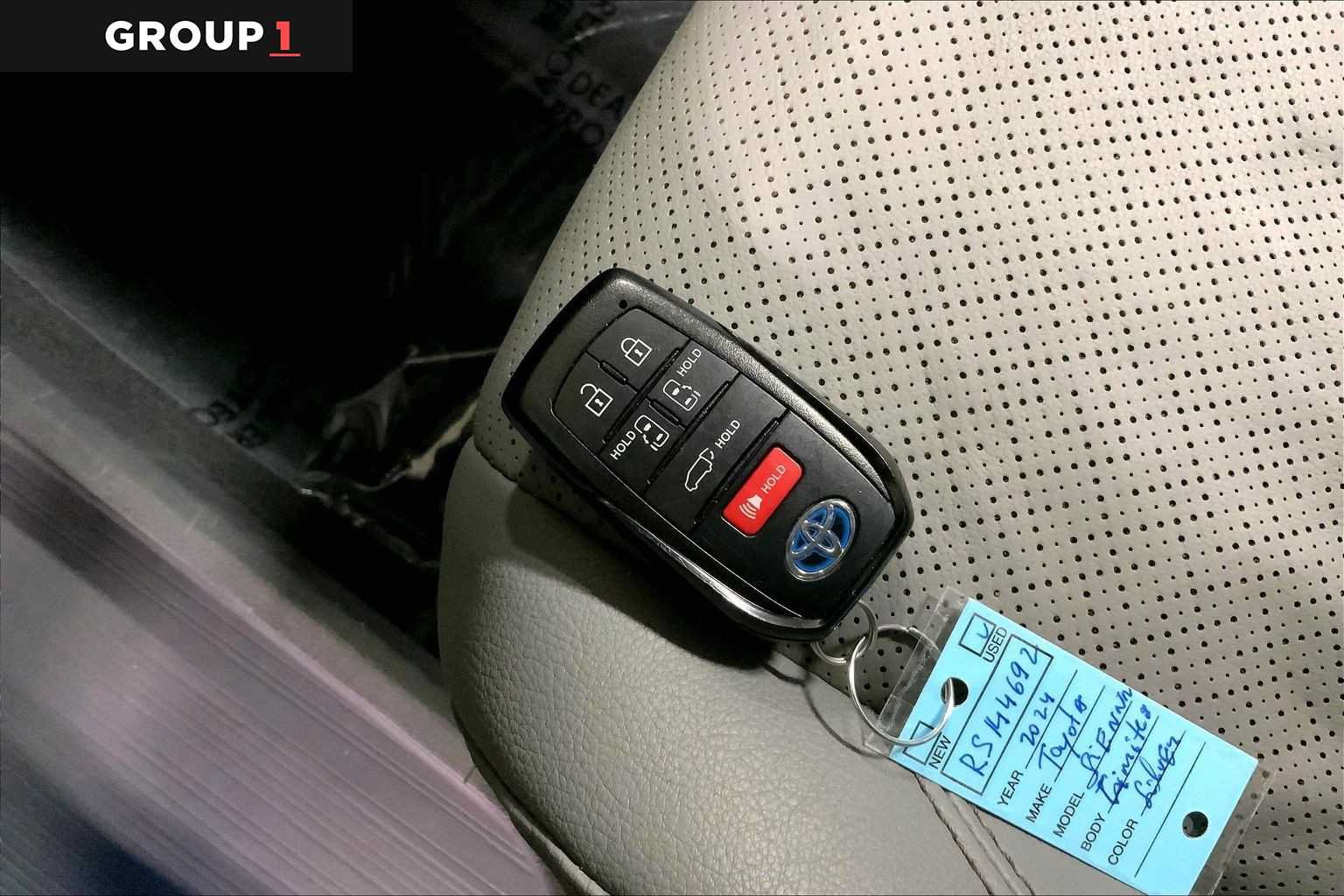 Certified 2024 Toyota Sienna Limited AWD/4WD image 15