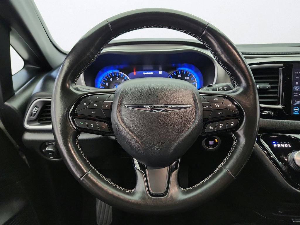 Used 2020 Chrysler Pacifica Touring-L w/ Advanced Safetytec Group AWD/4WD image 12