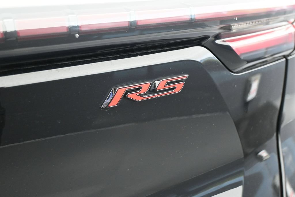 Used 2024 Chevrolet Equinox EV RS FWD image 37