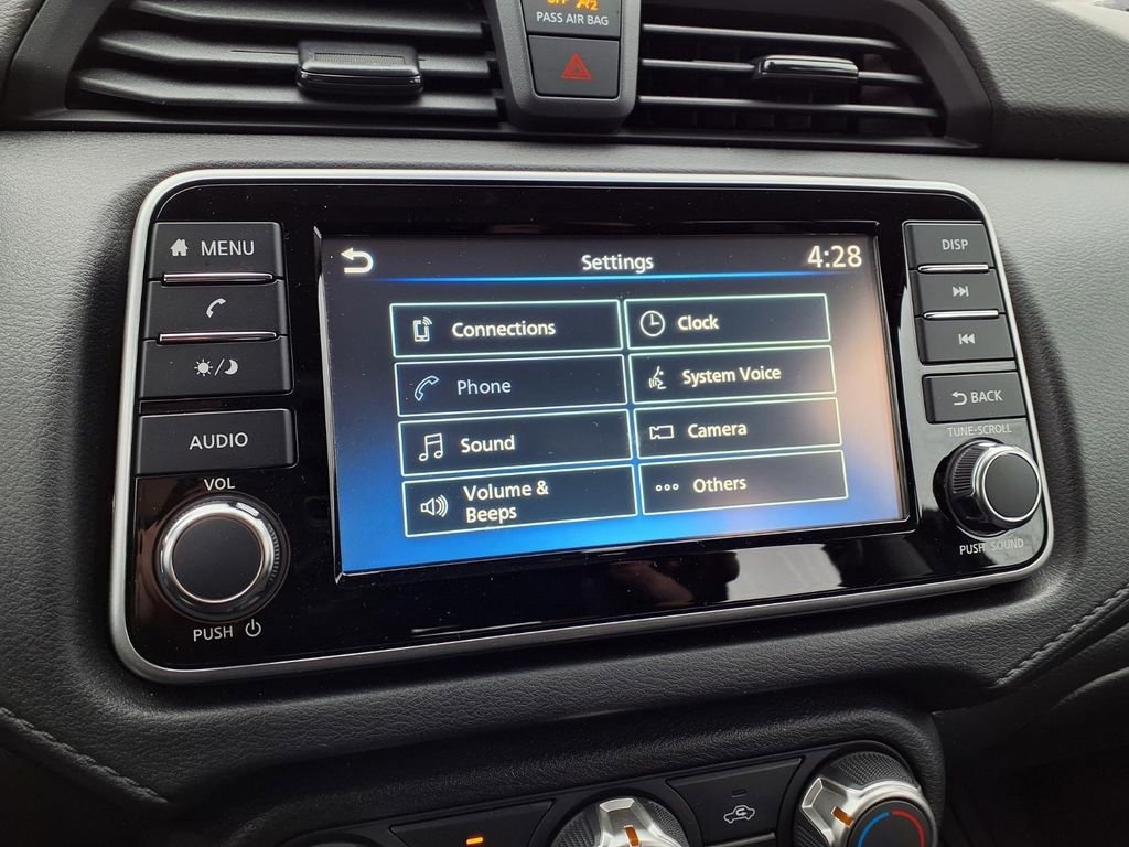 Used 2025 Nissan Versa S w/ Trunk Package image 7