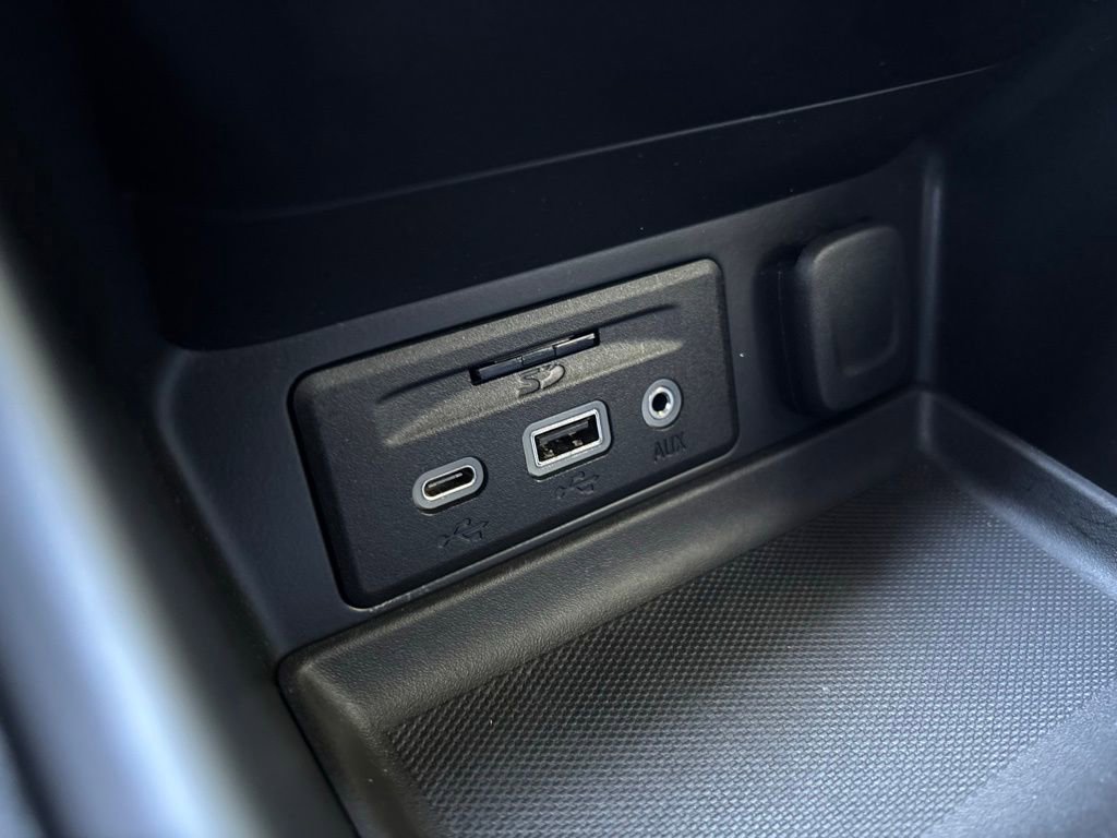 Used 2022 GMC Terrain SLE w/ Driver Convenience Package image 26