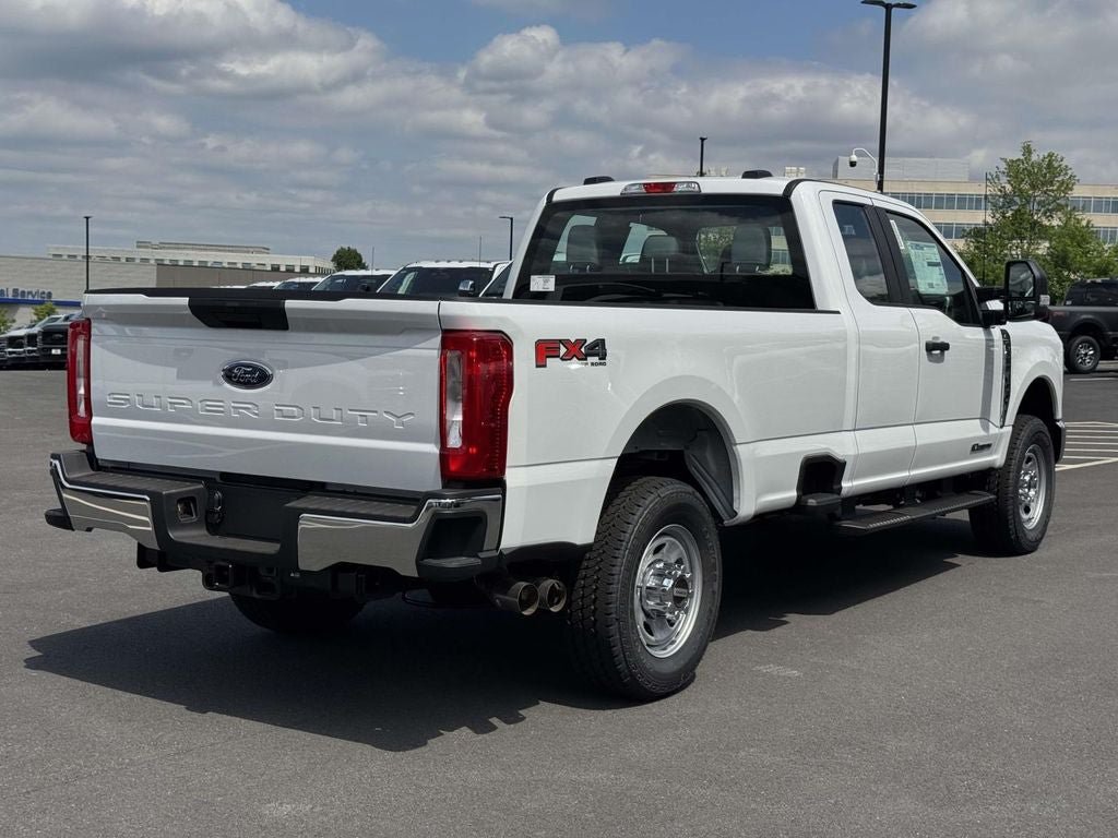 New 2026 Ford F350 XL w/ FX4 Off-Road Package AWD/4WD image 3