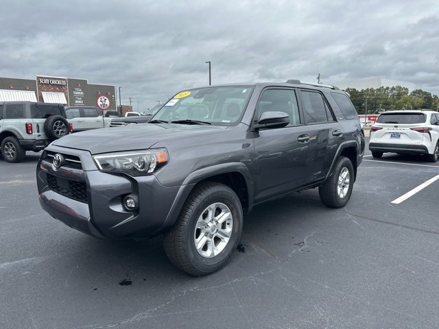 Used 2023 Toyota 4Runner SR5 image 3