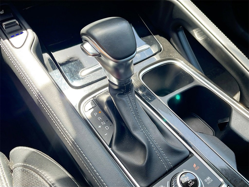 Used 2022 Kia Telluride SX w/ SX Prestige Package image 17