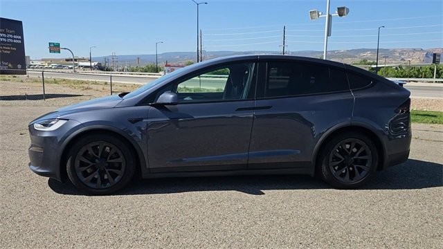 Used 2022 Tesla Model X image 5