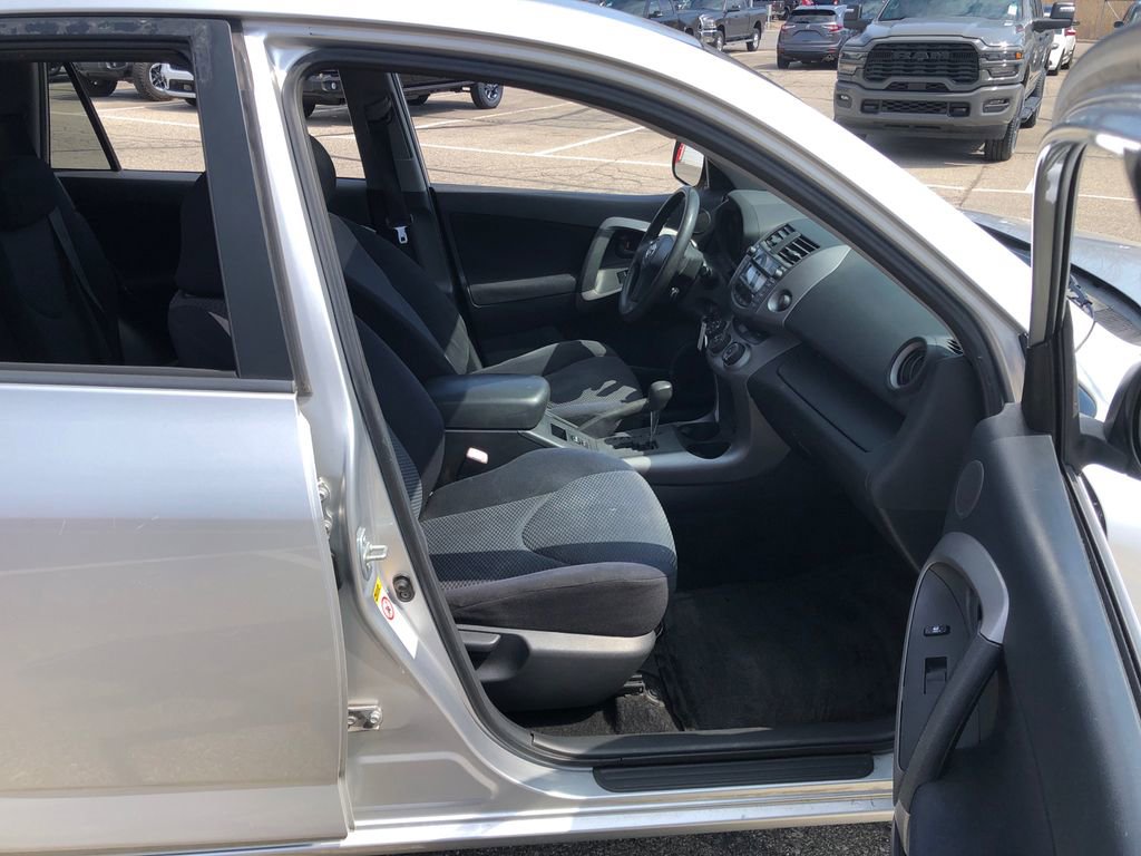 Used 2006 Toyota RAV4 Sport image 23