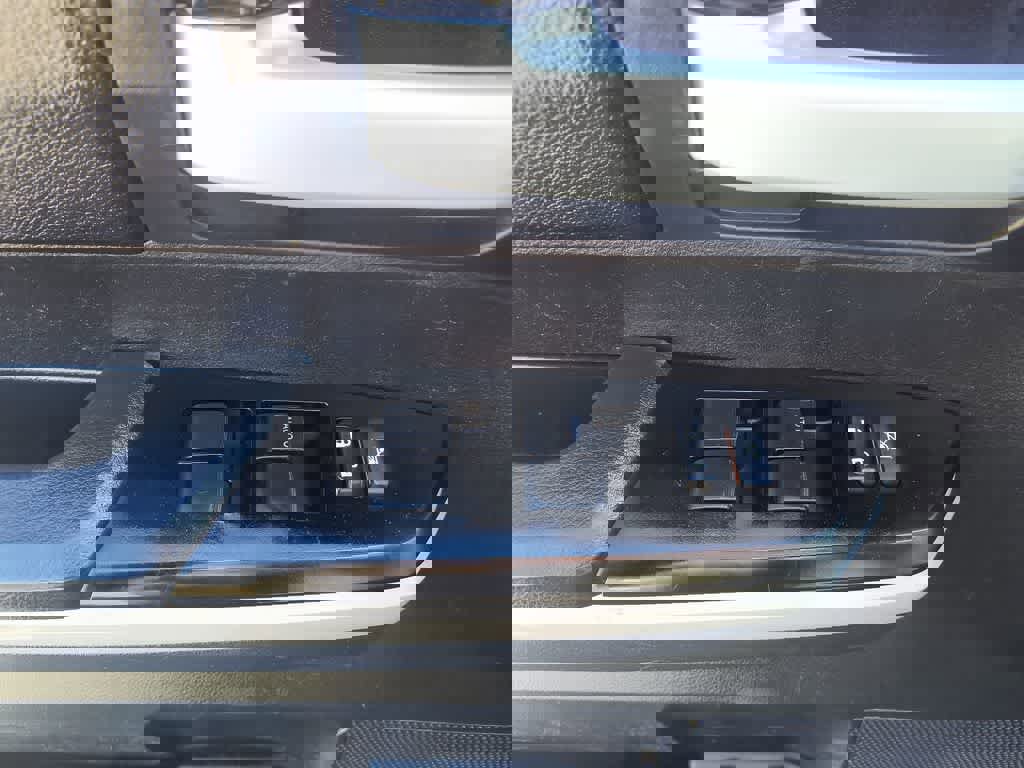 Used 2019 Toyota Tundra SR5 w/ TRD Off Road Package image 13