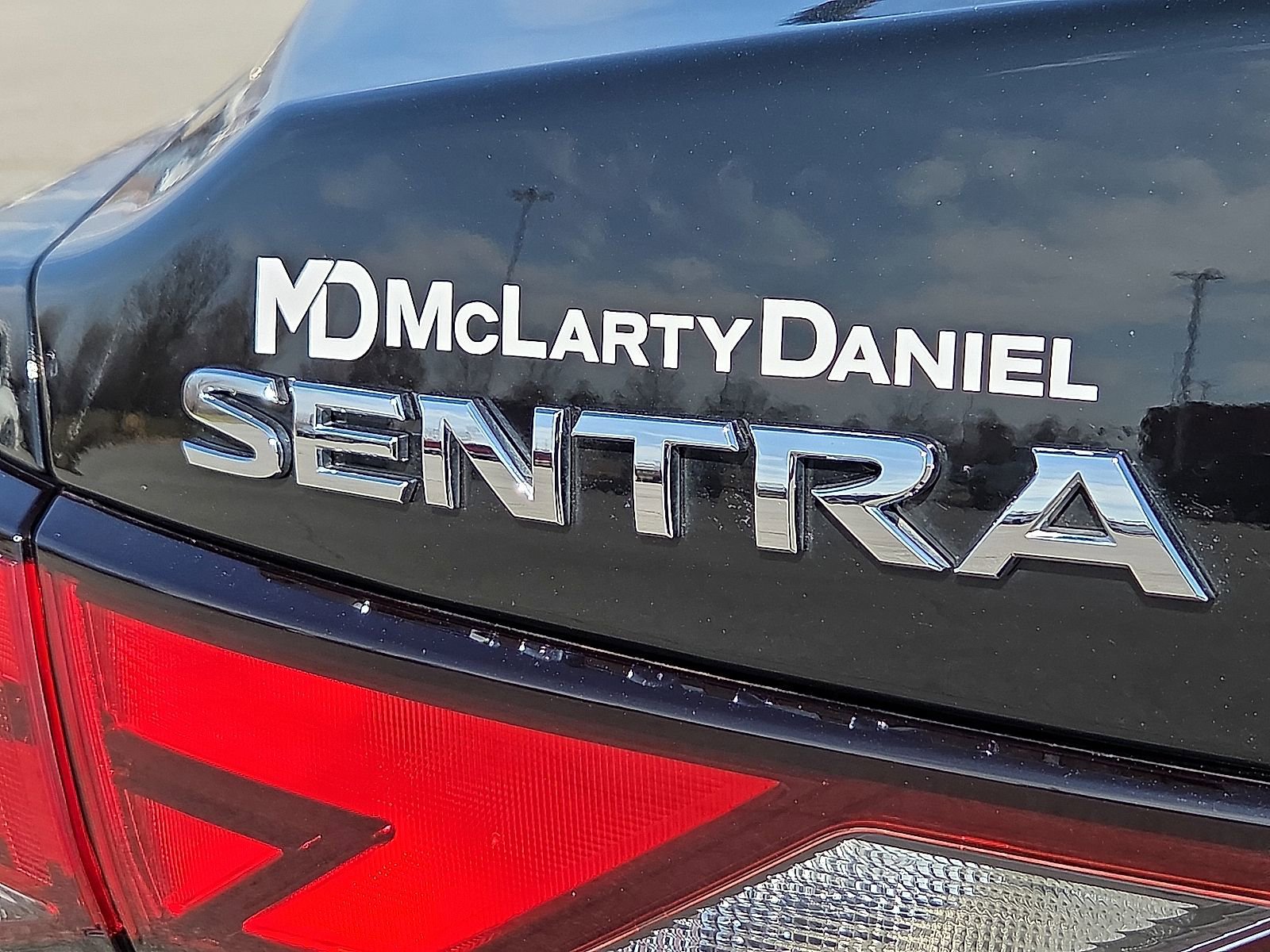 Used 2025 Nissan Sentra S image 9