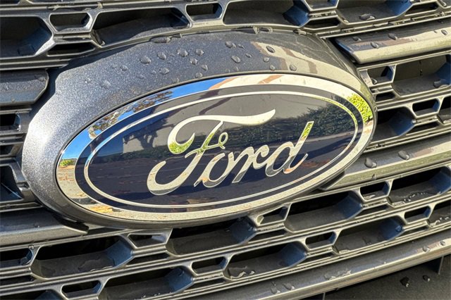 Used 2022 Ford Explorer XLT w/ Equipment Group 202A image 45