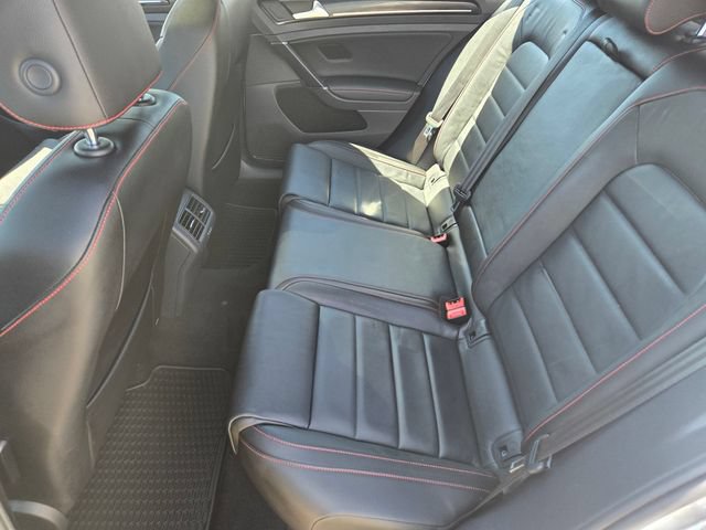 Used 2017 Volkswagen GTI SE FWD image 11