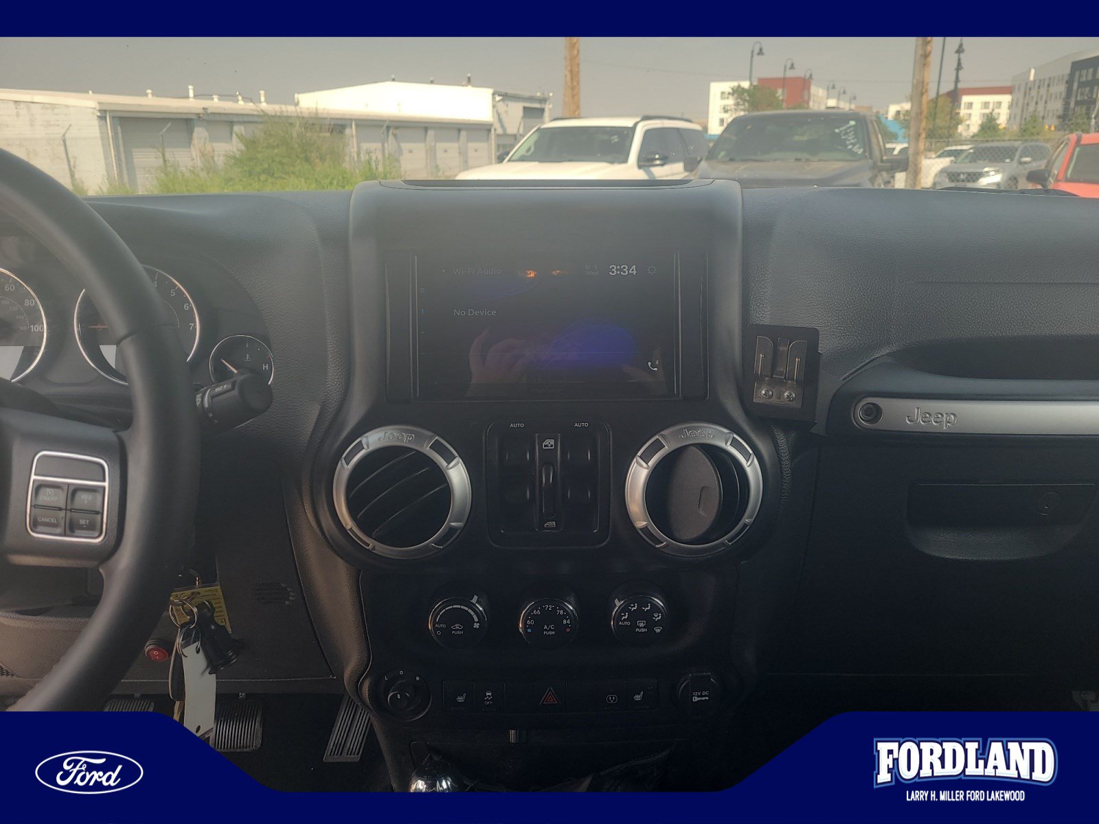 Used 2015 Jeep Wrangler Unlimited Rubicon w/ Dual Top Group AWD/4WD image 12