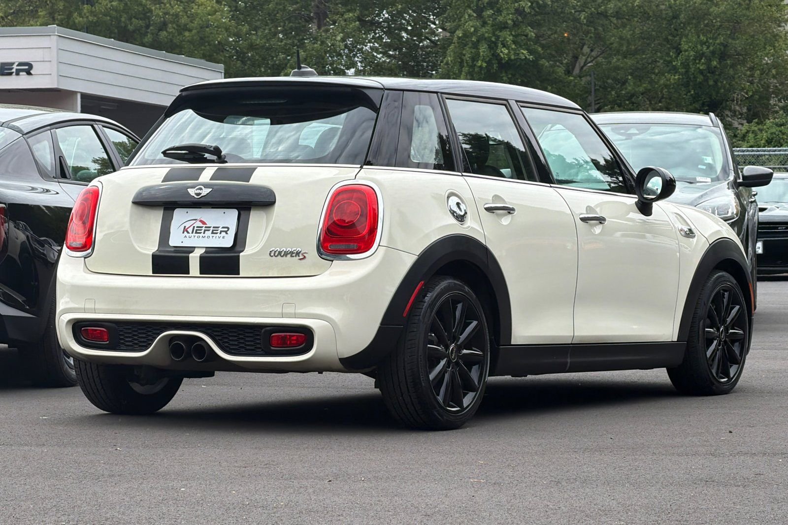 Used 2016 MINI Cooper S FWD image 4