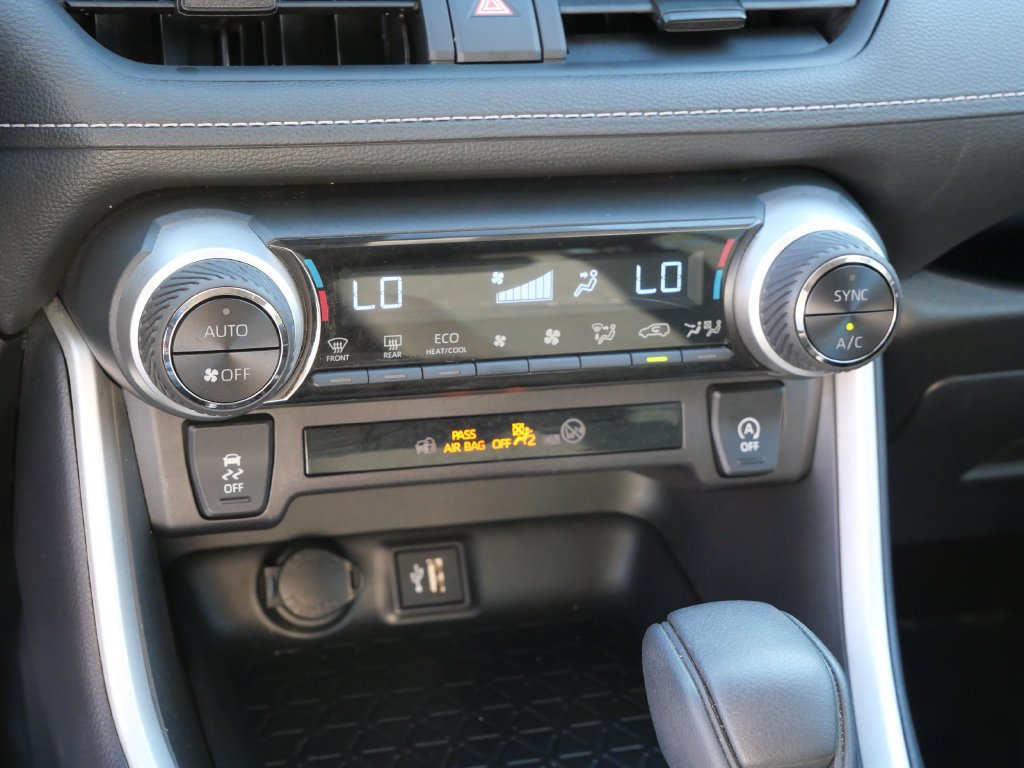 Certified 2025 Toyota RAV4 XLE AWD/4WD image 19