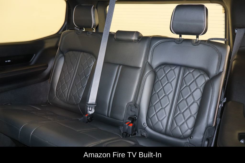 Used 2022 Jeep Grand Wagoneer Series III w/ Rear Seat Video Group 1 image 18