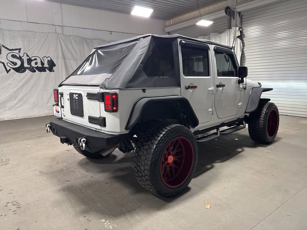 Used 2017 Jeep Wrangler Unlimited Sahara w/ Connectivity Group image 7