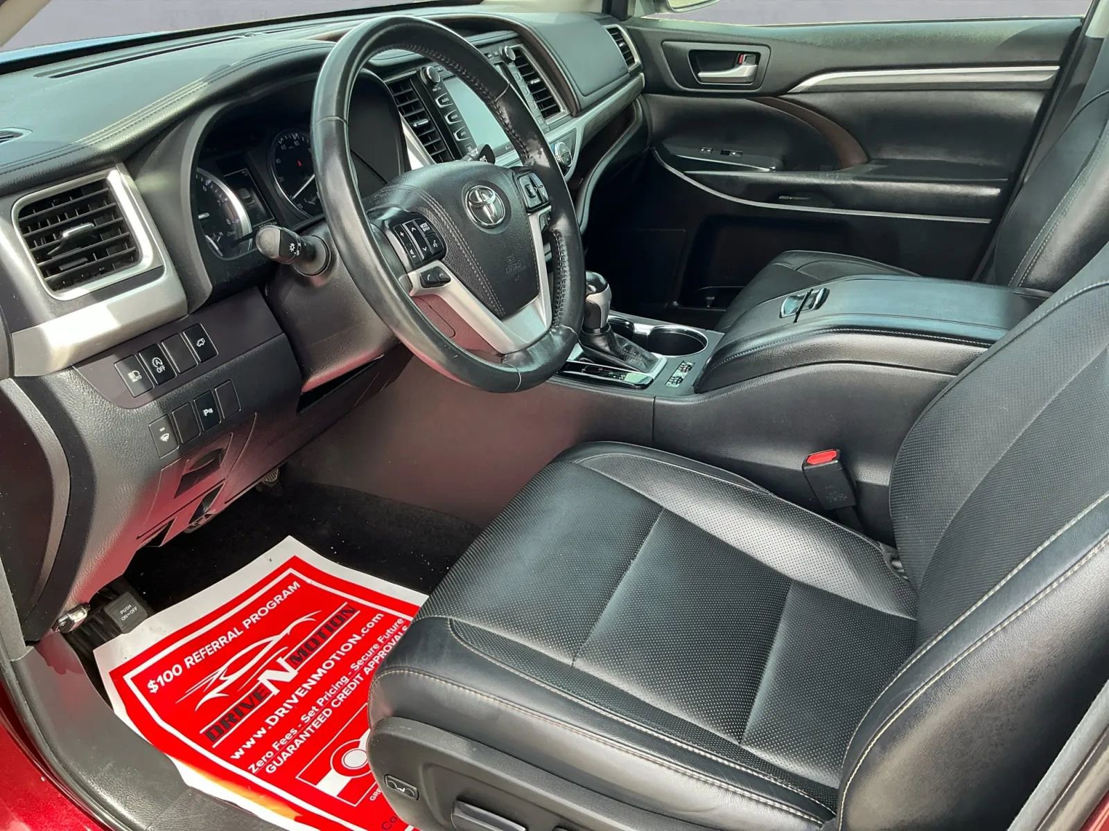 Used 2018 Toyota Highlander Limited image 13