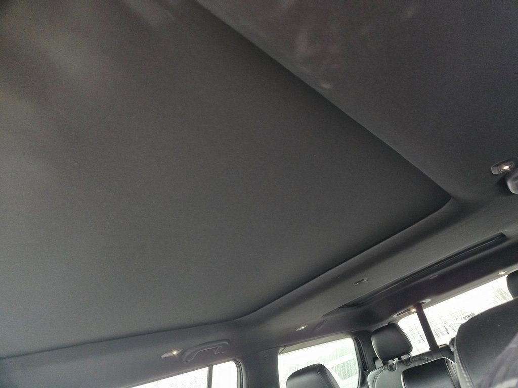 Used 2023 Jeep Wagoneer 4WD w/ Premium Group I image 11