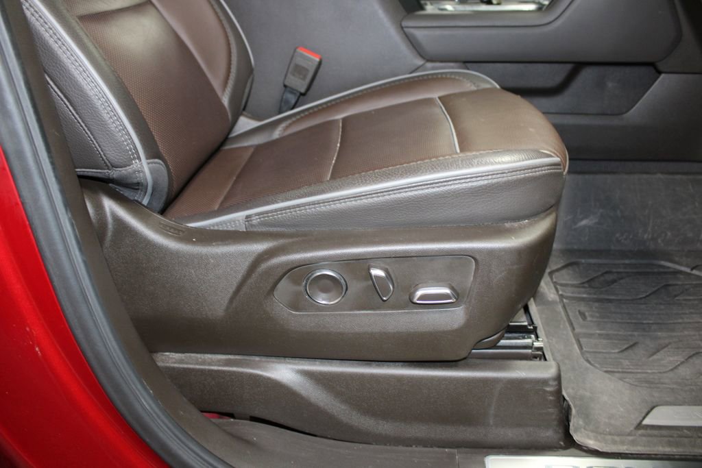 Used 2024 GMC Sierra 2500 Denali w/ Denali Reserve Package image 29