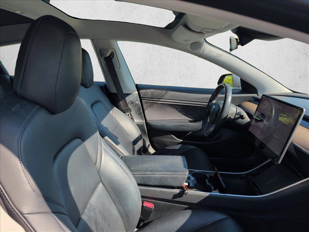 Used 2018 Tesla Model 3 Long Range RWD image 26