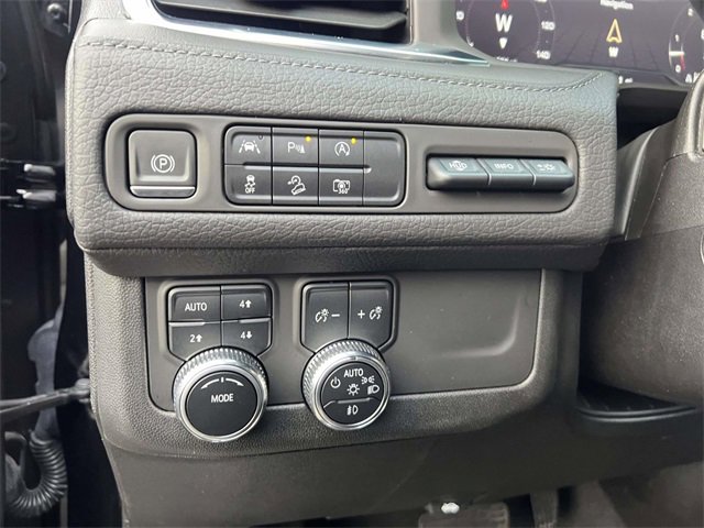Used 2023 GMC Yukon Denali image 19