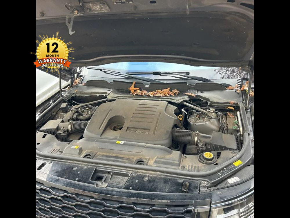 Used 2020 Land Rover Range Rover HSE image 32