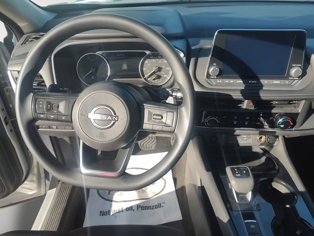 Used 2024 Nissan Rogue S AWD/4WD image 10