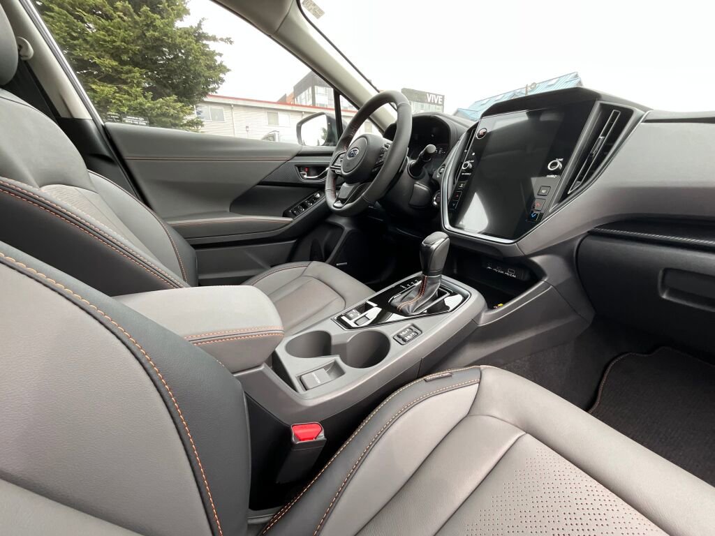 New 2025 Subaru Crosstrek 2.5i Limited w/ Crosstrek Mirror Package image 18