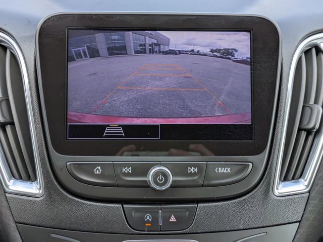 Used 2021 Chevrolet Malibu LT image 38