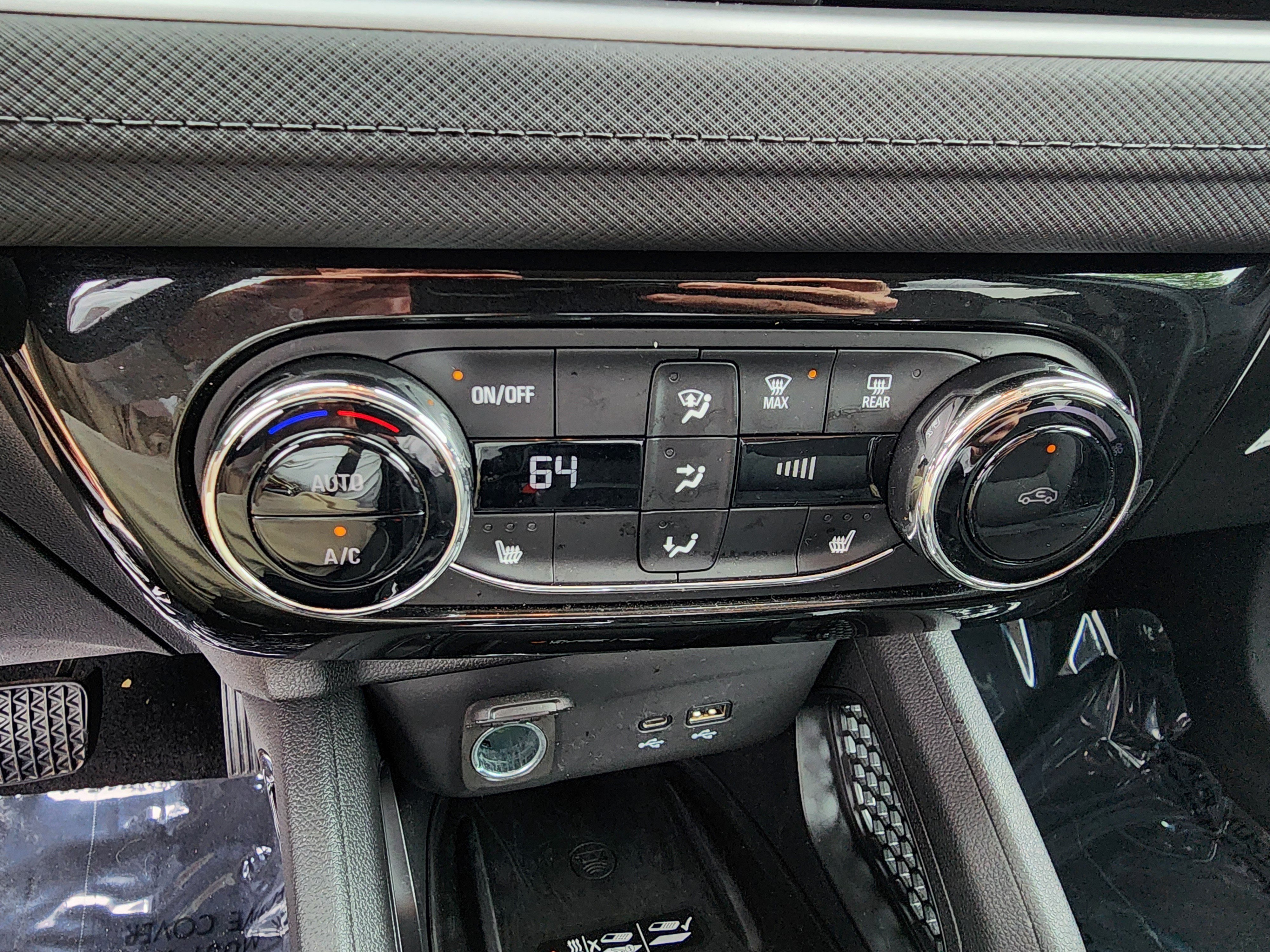 Used 2024 Chevrolet TrailBlazer LT w/ Convenience Package FWD image 20